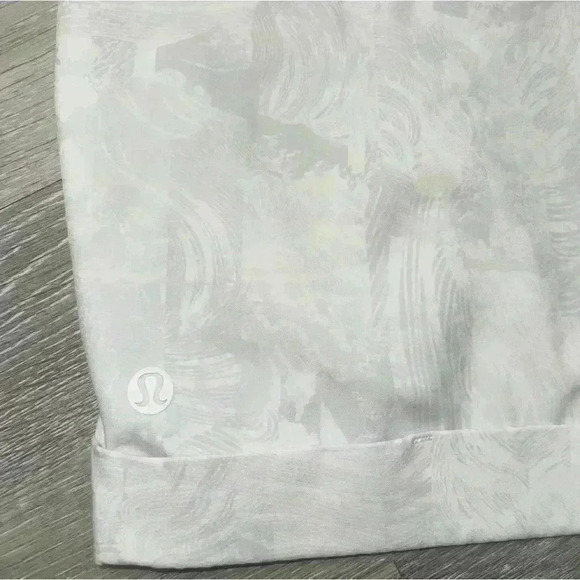 Lululemon Spring Break Away Short *4-way Stretch 3"
Eternal Wave White size 4 - Picture 11 of 13